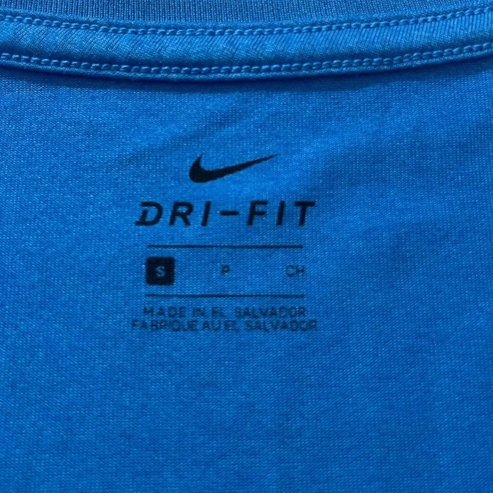 Like New! Nike Dri-Fit Active V-Neck Tee